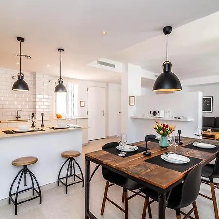 Renovated Penthouse In Naranjos * Marbella