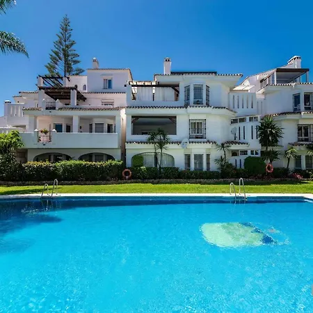 Apartment Renovated Penthouse In Naranjos Marbella