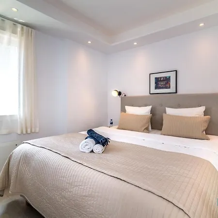 Renovated Penthouse In Naranjos Apartment